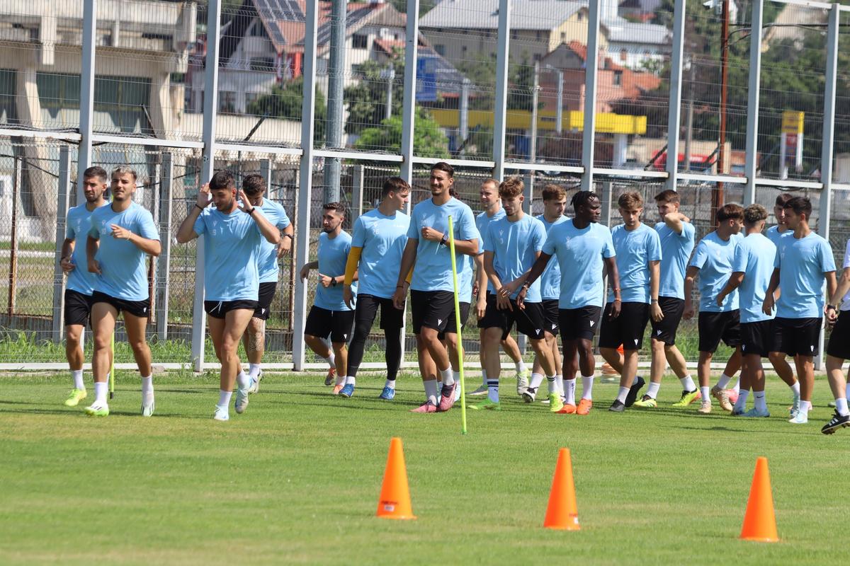 Claudiu Niculescu a sunat adunarea! CSM Slatina s-a reunit: lotul prezent, noutăți și absenți