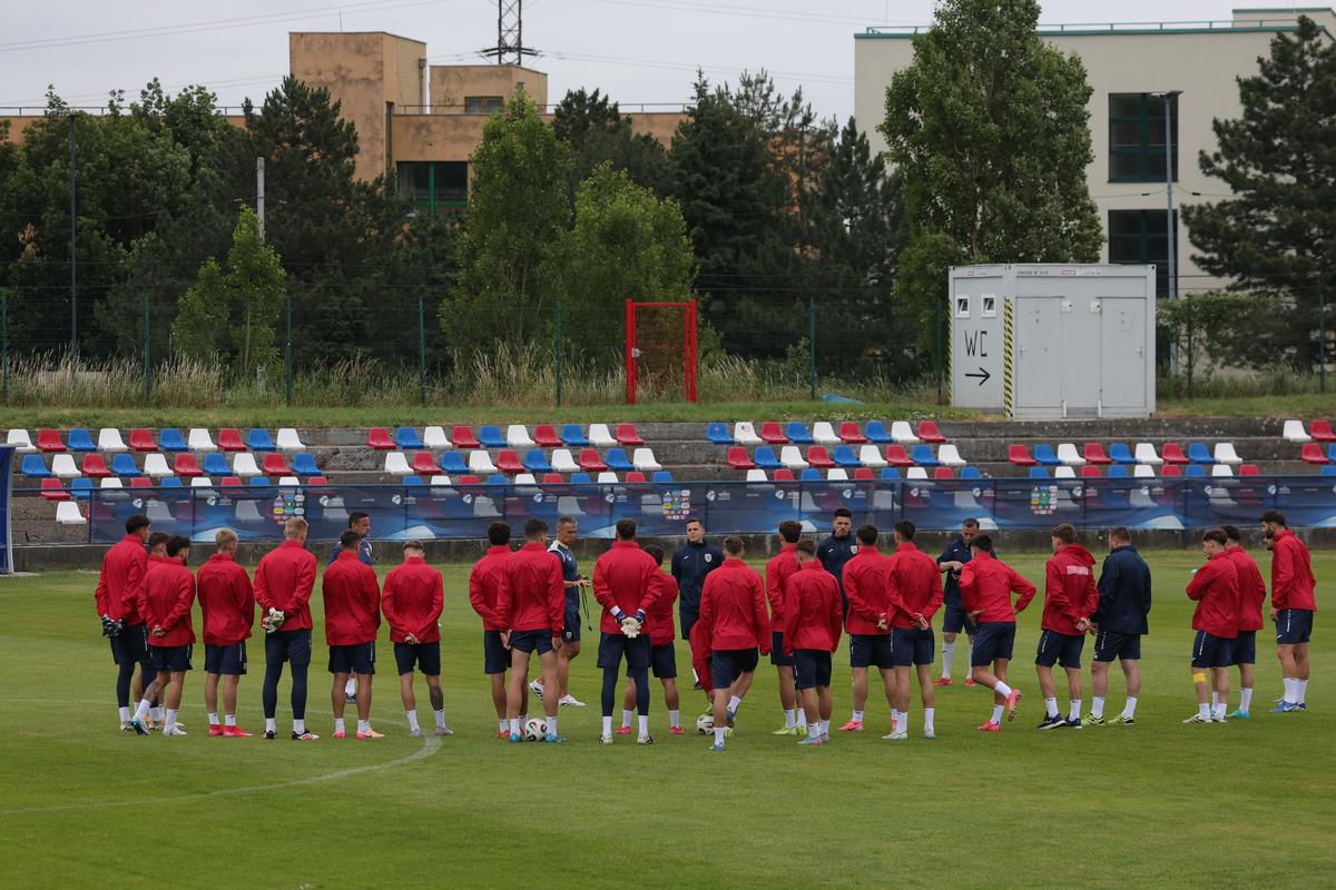 Antrenamentul ofical al echipei naţionale de tineret înaintea meciului cu Slovacia