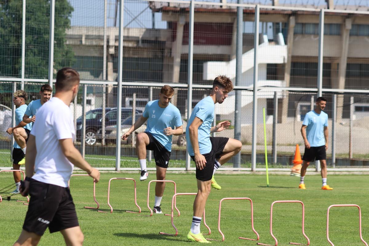 Claudiu Niculescu a sunat adunarea! CSM Slatina s-a reunit: lotul prezent, noutăți și absenți