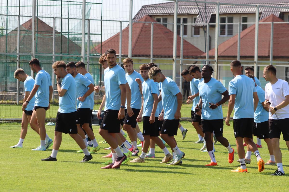 Claudiu Niculescu a sunat adunarea! CSM Slatina s-a reunit: lotul prezent, noutăți și absenți