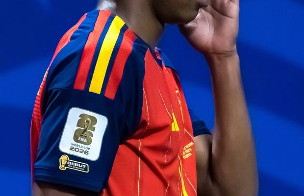 Le-ai văzut? Ce semnifică fiecare inserție specială de pe tricourile jucătorilor de la Campionatul Mondial