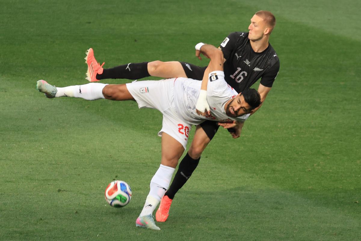 Fotbalistul devenit viral pe Instagram a debutat la CM 2026 » Cum au reacționat fanii veniți la Iran – Noua Zeelandă