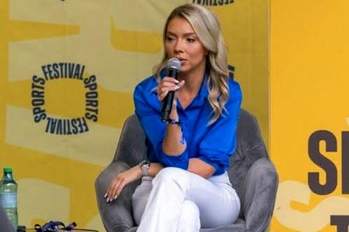 Bernadette Szocs, emoționată pe scena Sports Festival
