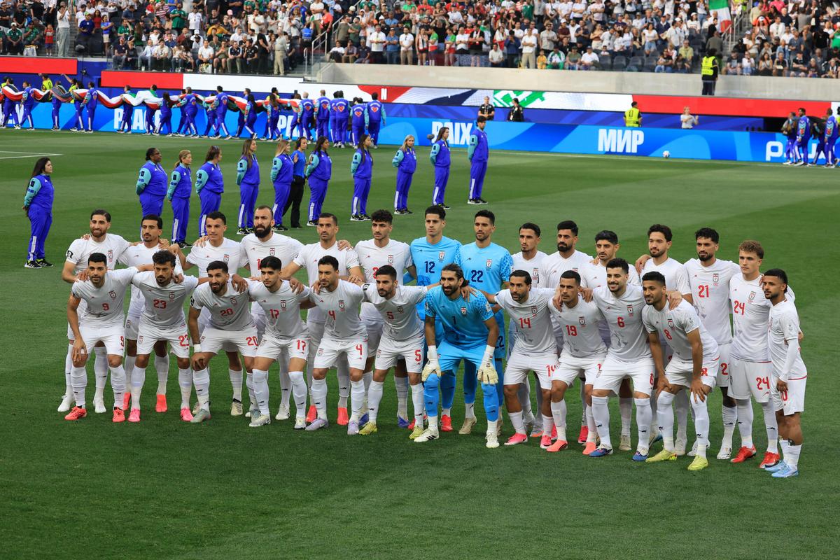Un altfel de Iran » Cum s-au comportat, departe de casă, persanii din Los Angeles la meciul cu Noua Zeelandă