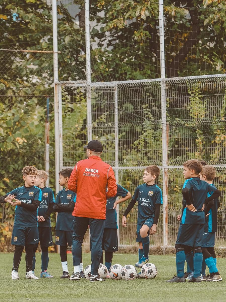 Barca Academy România, afacere de stat: șeful ANS, Bogdan Matei, și ex-premierul Marcel Ciolacu, „nașii” proiectului + Iată cât a costat avionul cu care a venit Joan Laporta la București!