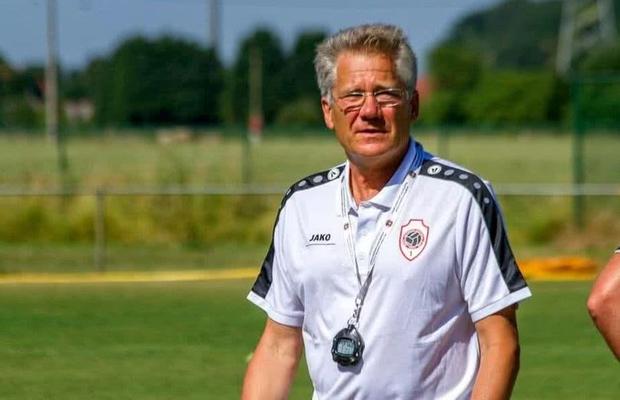 Ladislau Boloni e dorit la o echipă de Liga Campionilor! Așteaptă deznodământul negocierilor cu Vahid Halilhodzic