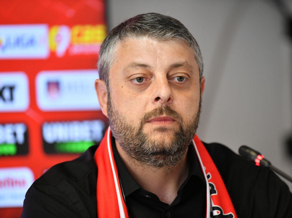 Nu lipsa banilor îl sperie pe Dario Bonetti: „Problema mea este alta” + echipamente speciale, cu numele fanilor din DDB