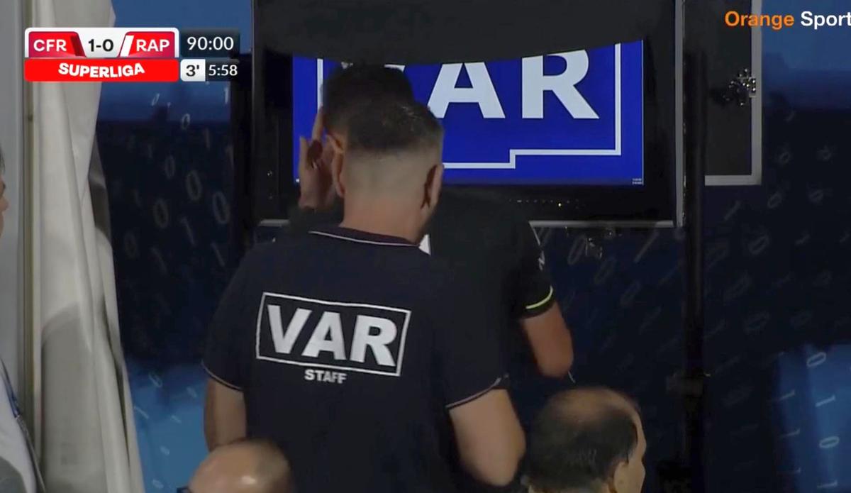 FOTO CFR Cluj - Rapid, penalty cu VAR la ultima fază 16.07.2022