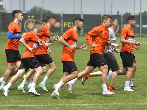 Ovidiu Horșia este sub contract cu FCSB din anul 2017, dar a fost mereu împrumutat. Academica Clinceni, Poli Iași, Gaz Metan și Unirea Constanța sunt echipele din CV-ul mijlocașului.