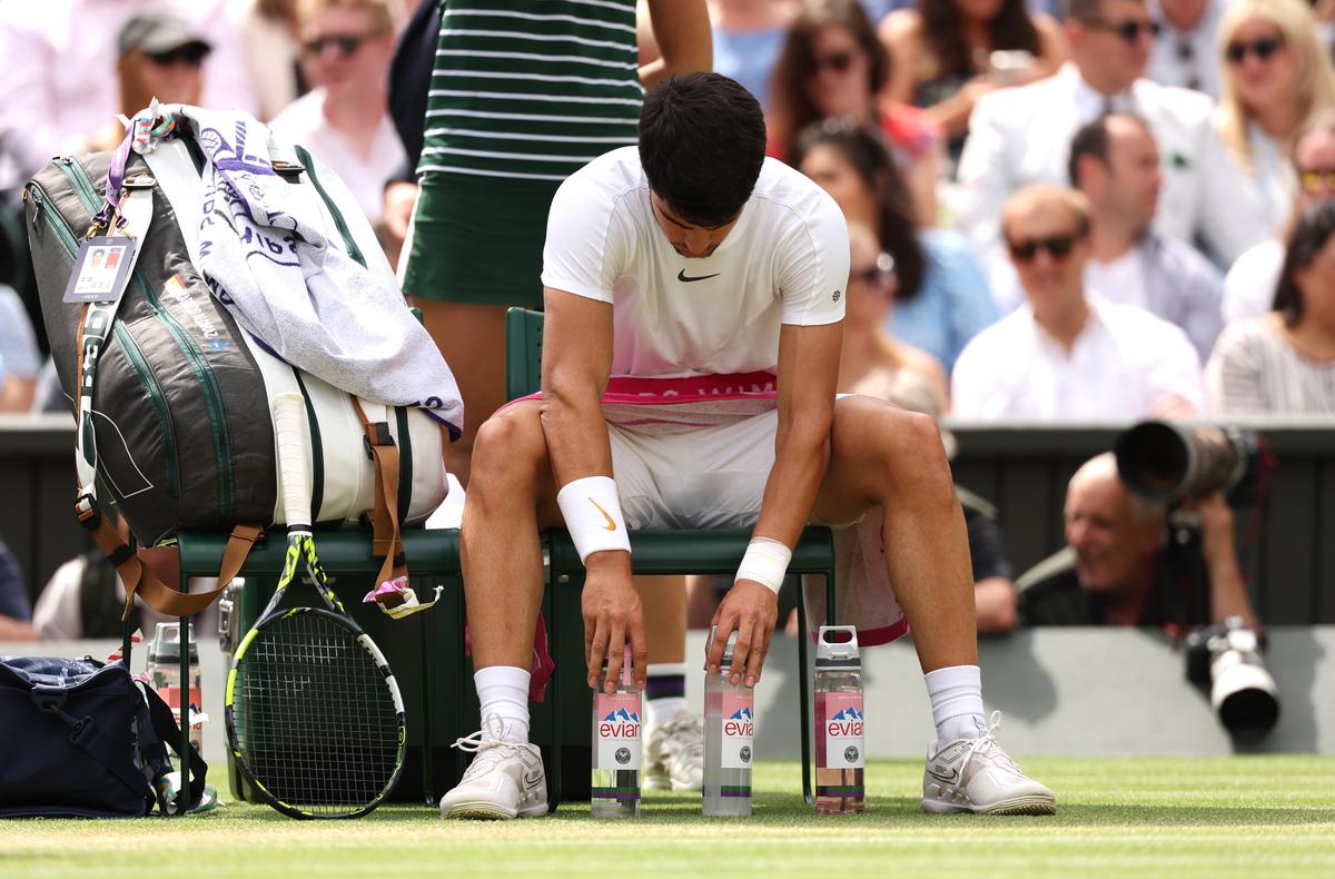 E mai bun Alcaraz decât a fost Nadal la 20 de ani? Două mari întrebări după ce spaniolul a rescris istoria la Wimbledon