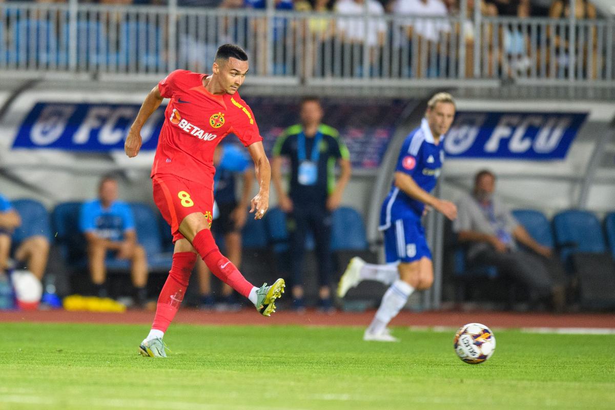 Sperietură pentru FCSB! Darius Olaru, înlocuit în prelungirile primei reprize
