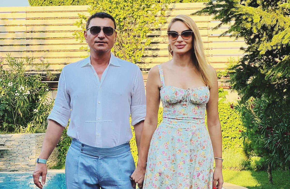 „Bine, dragă, dar biblioteca unde e?” » Cristi Borcea, dezvăluiri colosale: „I-am deschis seiful și era plin de sus până jos cu dolari”