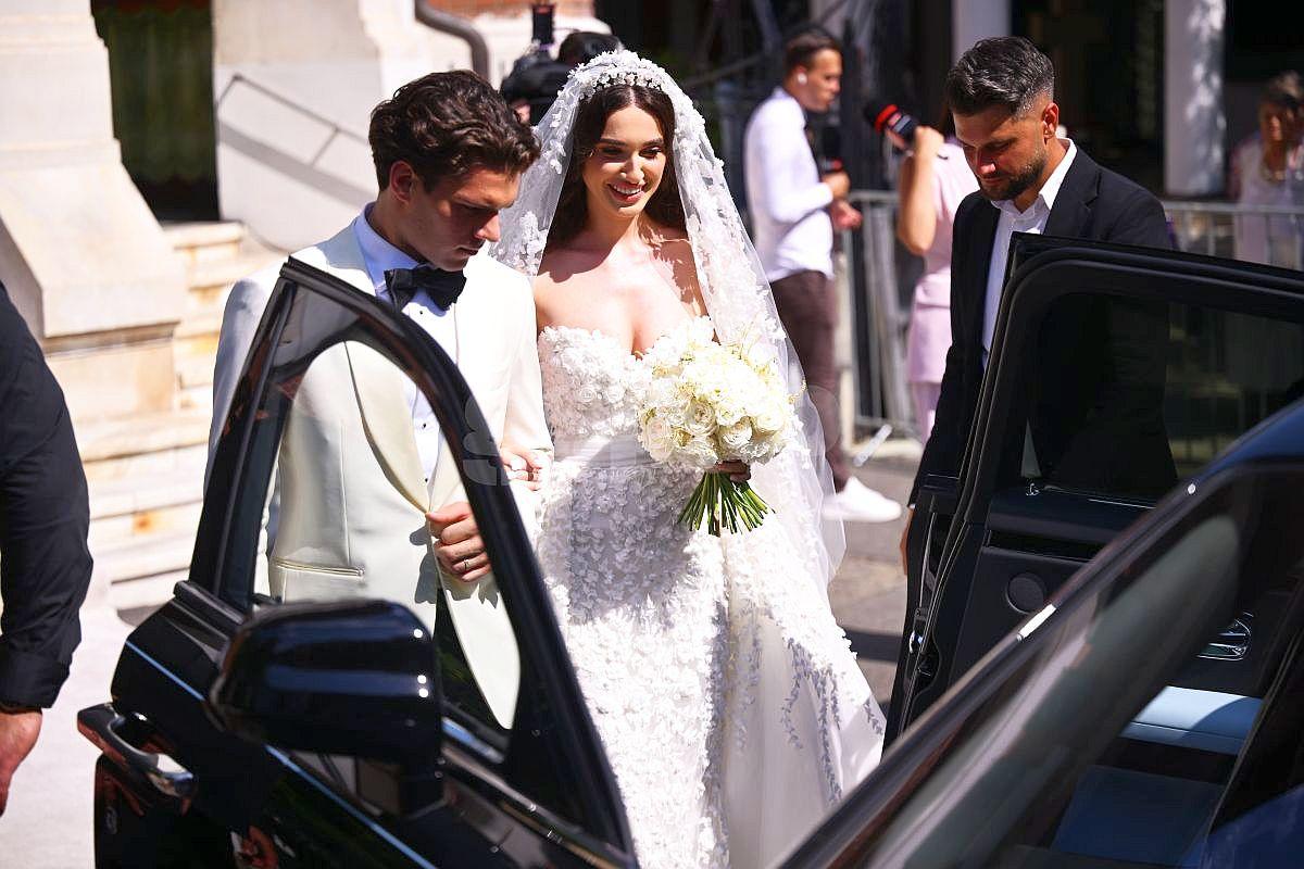 Primele imagini cu Elena Hagi, soția lui Ianis, însărcinată