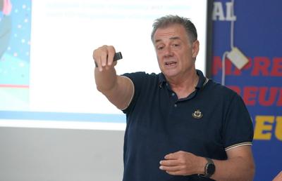 Noile reguli impuse schimbă modul în care se joacă meciurile din Superligă! Kyross Vassaras i-a anunțat pe jucători ce riscă