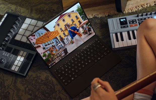 Noua tabletă HUAWEI MatePad Pro Max, „biroul” mobil care înțelege nevoia ta de eficiență