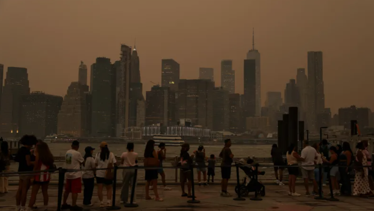 New York, orașul finalei Cupei Mondiale 2026, învăluit în fum din cauza incendiilor din Canada