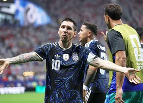 Lionel Messi va juca a treia lui finală de Campionat Mondial: un singur jucător a mai făcut-o, în anii '90