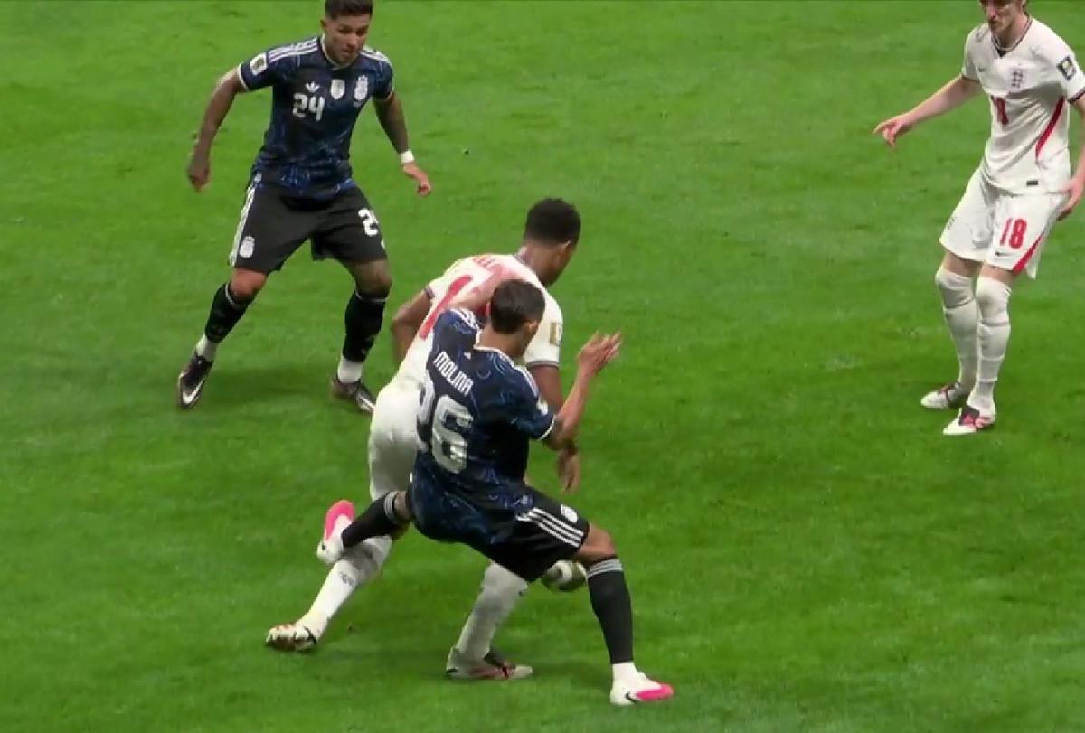 The Telegraph: cele 31 de „trucuri murdare” ale Argentinei contra Angliei