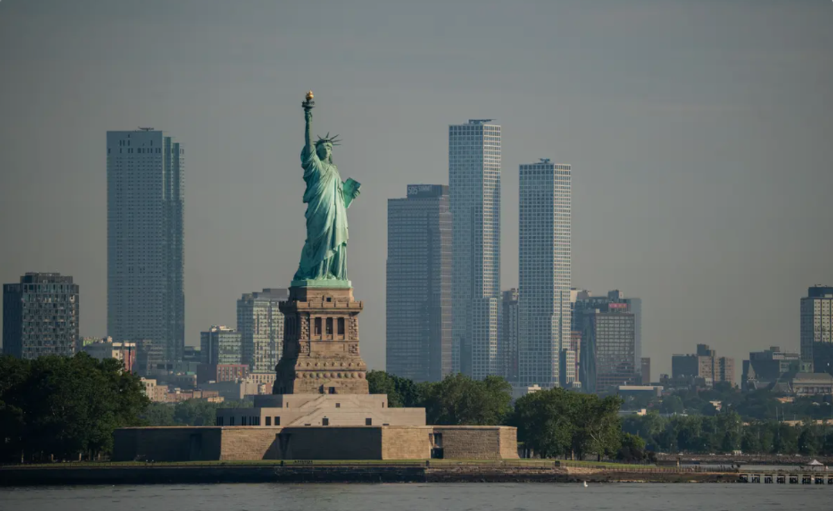 New York, orașul finalei Cupei Mondiale 2026, învăluit în fum din cauza incendiilor din Canada
