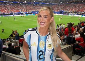 Iubita englezoaică a jucătorului argentinian a purtat tricoul sud-americanilor: „A fost o experiență nebună”