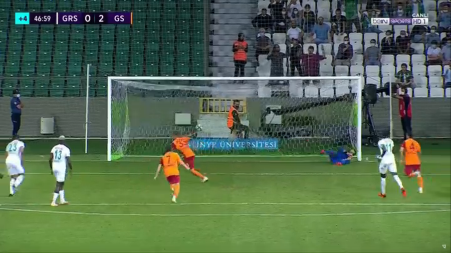 Giresunspor - Galatasaray » Nebunie! Cicâldău, gol la debut! Apoi a sărit să despartă doi colegi aflați la un pas de bătaie