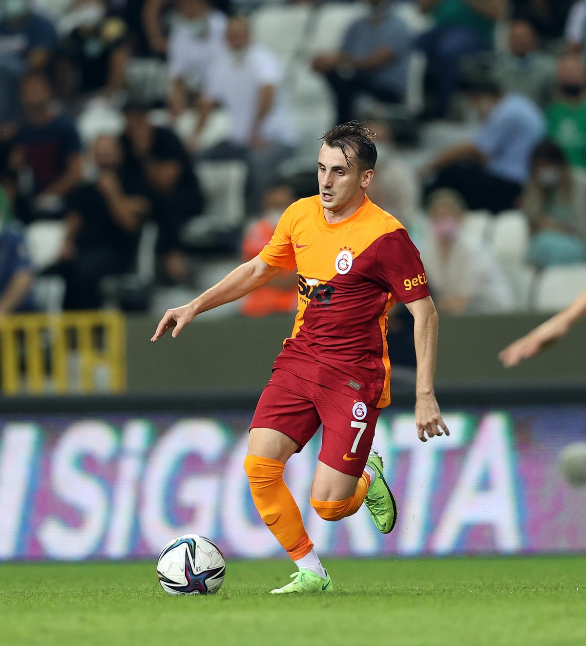 Giresunspor - Galatasaray » Nebunie! Cicâldău, gol la debut! Apoi a sărit să despartă doi colegi aflați la un pas de bătaie
