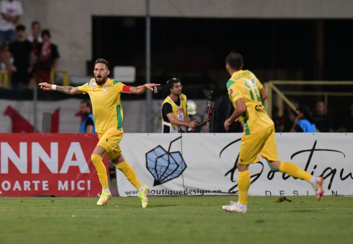 Liderul a fost cel mai slab de pe teren! Sorescu, inexistent cu CS Mioveni + note rușinoase primite de tinerii de la Dinamo