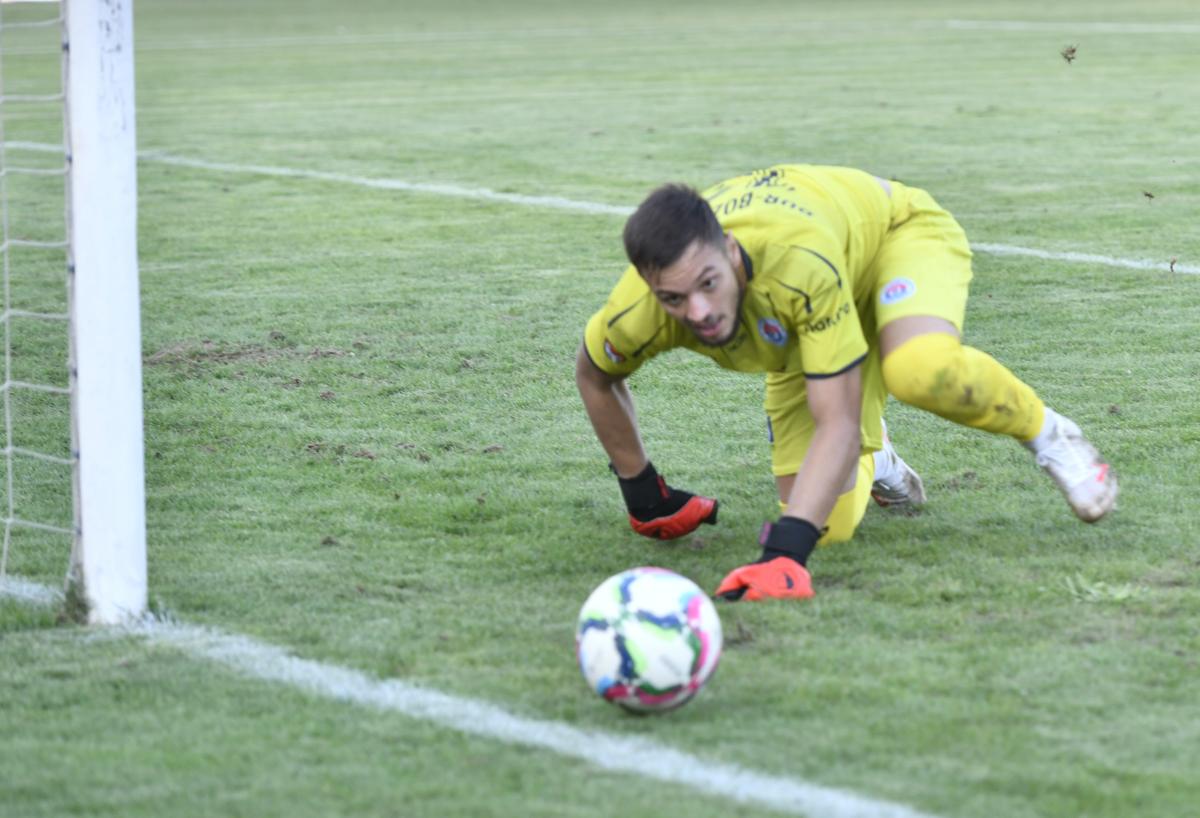 Doar lui Dinamo i se putea întâmpla! Fotbalistul lui Zăvăleanu a marcat în poarta „câinilor”