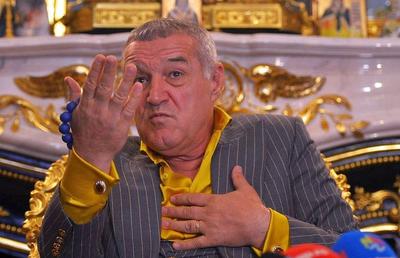 Gigi Becali a transferat 9 jucători în această vară, dar Dragomir spune că mai are nevoie de unul: „Altfel, nu o scoate la capăt”