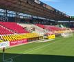 Gazonul arenei lui Nordsjaelland, „Right to Dream Park”, arată impecabil (foto: Marius Mărgărit)