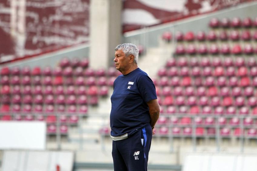 Mircea Lucescu, pe Giuești. 
Foto: fcdynamo.com