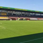 Gazonul arenei lui Nordsjaelland, „Right to Dream Park”, arată impecabil (foto: Marius Mărgărit)