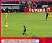 Scene incredibile în Superligă: antrenorul l-a smucit după ce a luat „roșu”!