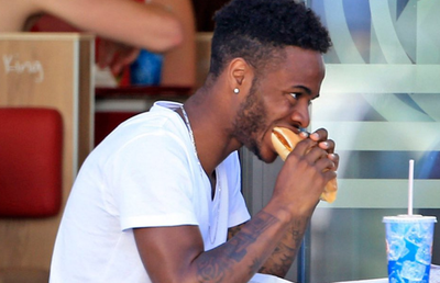 Van Persie mută echipa în Belgia din cauza lui Raheem Sterling