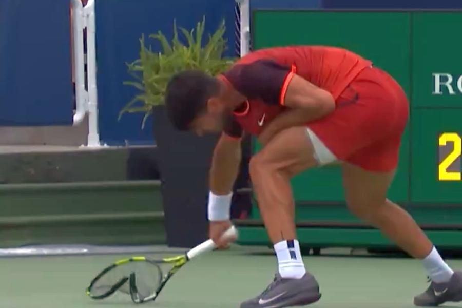 Carlos Alcaraz, criză de nervi la Cincinnati, foto: captură Tennis TV Carlos Alcaraz, scuze pentru gestul de la Cincinnati: „Sunt om!”