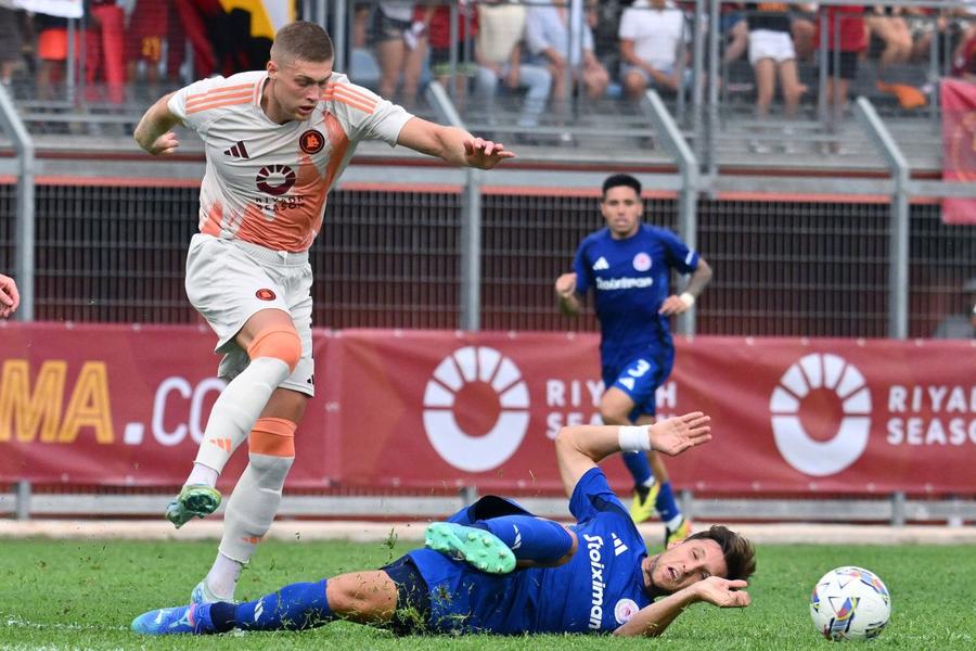 AS Roma și-a luat supergolgheter de la Girona, pe ucraineanul Artem Dovbyk, ex-adversarul României din grupa de la Euro 2024 / Foto: Imago La vânătoare de scudetto! Care sunt echipele care au cheltuit cel mai mult pentru achiziții și cine se anunță principala contracandidată a campioanei Inter