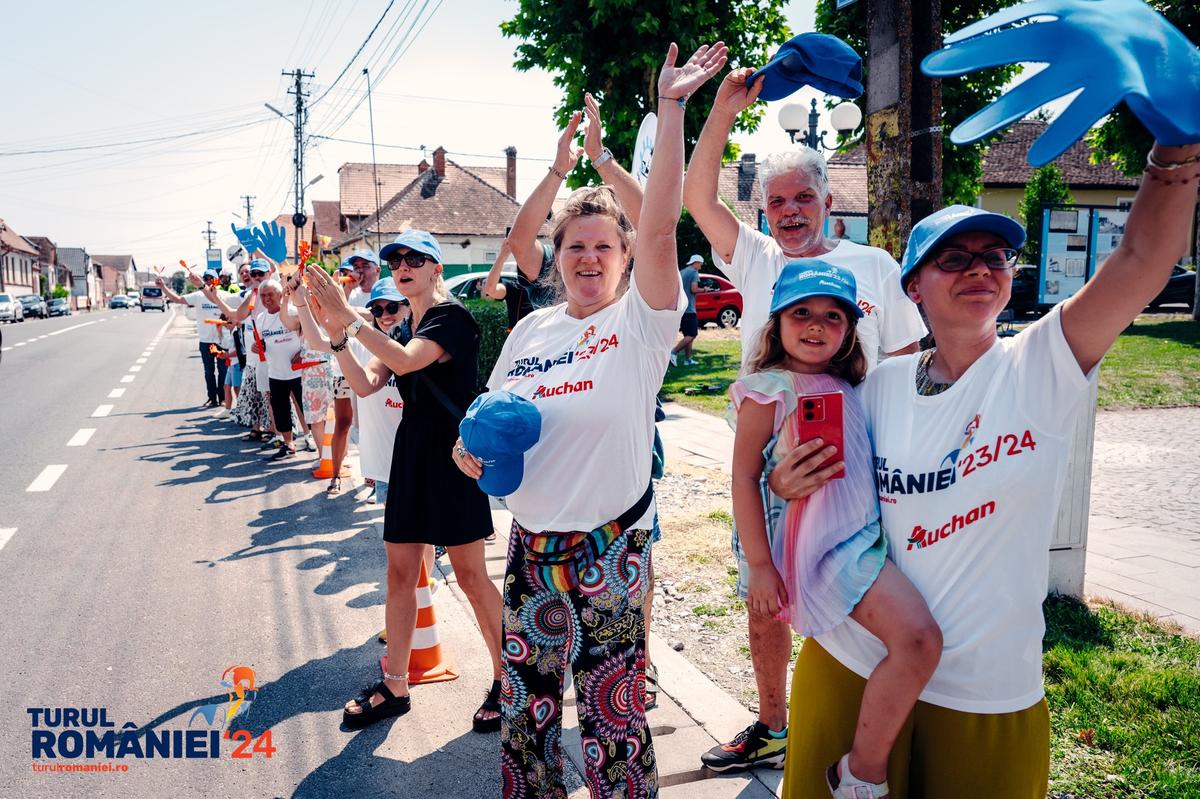 S-a schimbat liderul în Turul României » Ce s-a întâmplat în etapa a II-a din „Micla Buclă” + start din Sibiu pentru o nouă zi caniculară