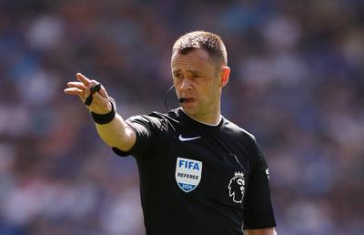Decizie nemaiîntâlnită la startul Premier League! Ce obligație au de acum arbitrii » În România, a existat cazul Gigi Becali - Istvan Kovacs