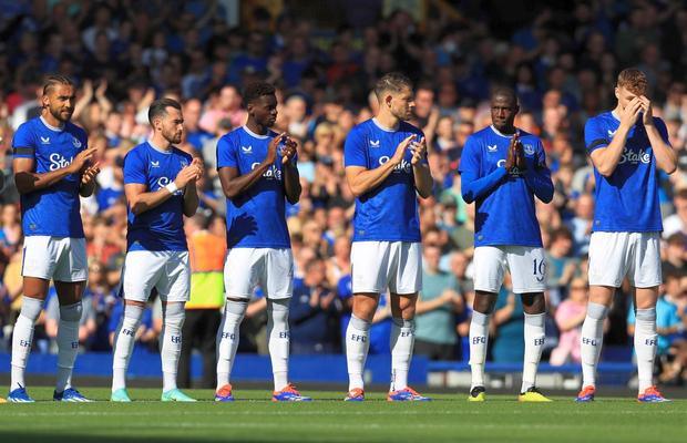 Cutremur la startul Premier League! „Toată echipa este de vânzare” » Haos în club, după decizia patronului