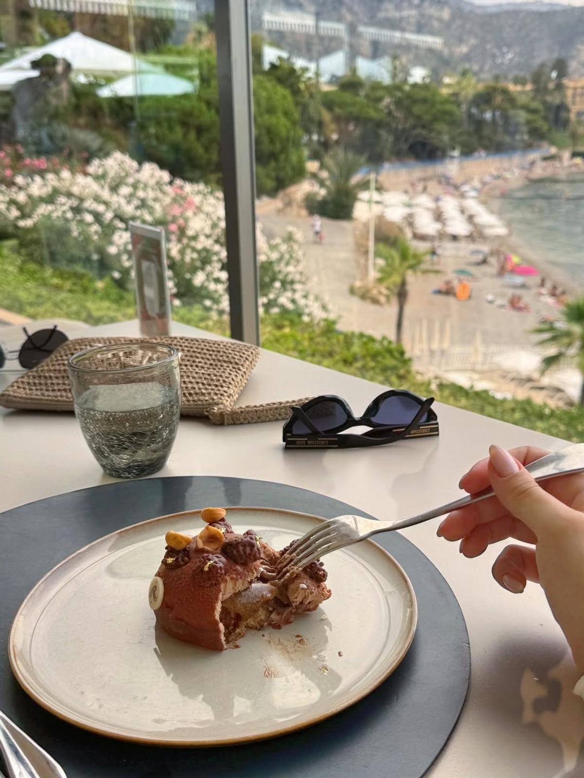 Simona Țăranu, vacanță de vis pe Coasta de Azur. Foto: Instagram @simona.taranu