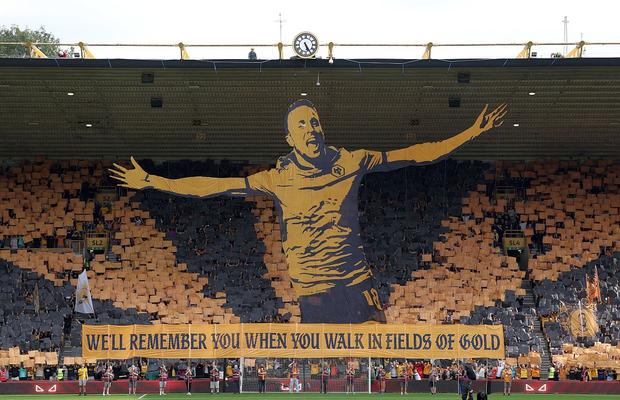 Un stadion în lacrimi » Omagiu emoționant pentru Diogo Jota, cu soția și părinții lui în tribune: „Prin câmpiile aurii...”