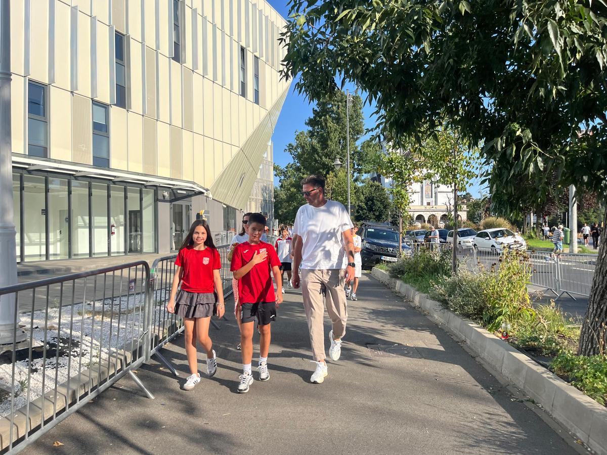 Scenografia pregătită de Peluza Sud la meciul cu CS Dinamo
