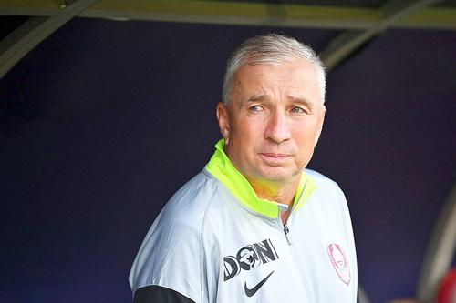 Dan Petrescu, în CFR Cluj - Braga // FOTO: Imago