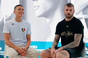 David Popovici, intervievat de un mare rival și amic: „Ar fi egoist să încerc să-mi scriu numele în istorie și atât. Vreau să fiu mai mult decât atât”