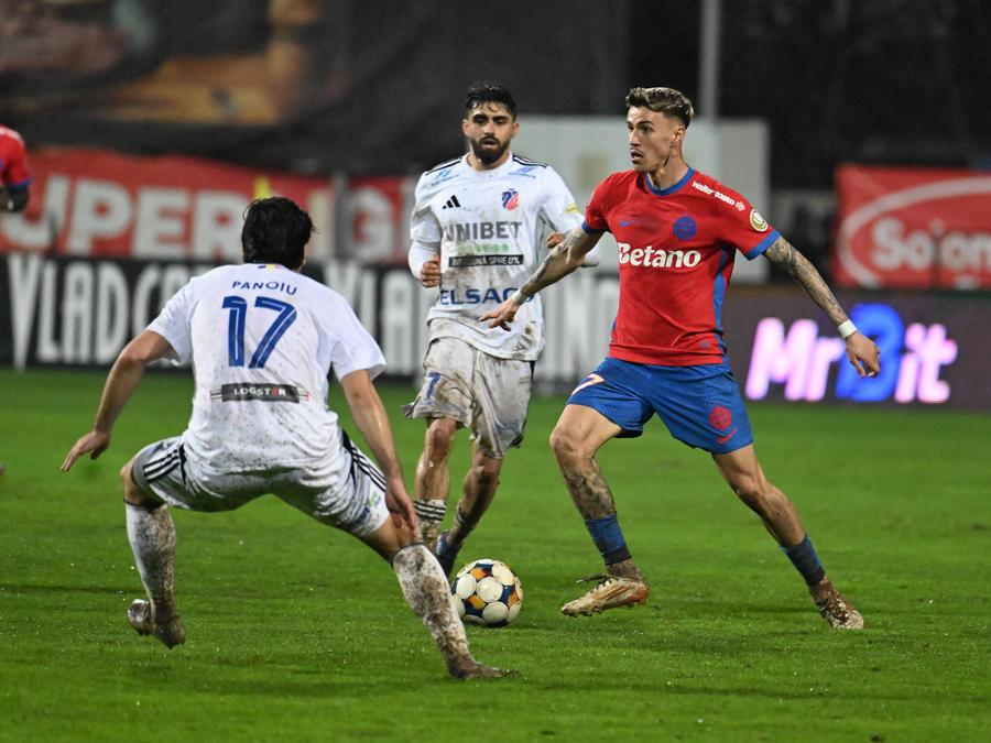 Înainte de meciul cu FCSB, Valeriu Iftime a făcut anunțul despre transferul lui Mailat: „Situația asta deranjează”