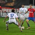 Sebastian Mailat, într-un duel cu FCSB // foto: imago images