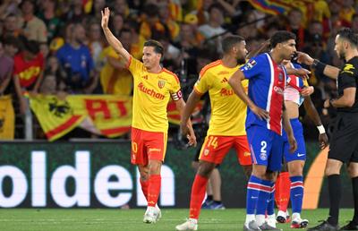 Surpriză uriașă! Au învins PSG și au scris istorie în Franța