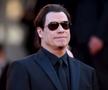 John Travolta a fost dat în judecată de un masor, care a spus că actorul s-a dat la el. Un alt masor s-a alăturat acțiunii în instanță, cu aceeași plângere.