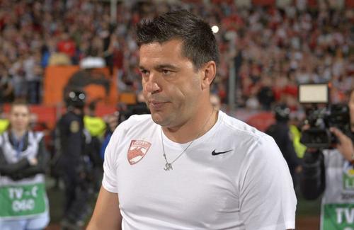 Dinamo are probleme cu banii în continuare, așa cum GSP.ro a dezvăluit în ultimele zile. Cosmin Contra, antrenorul „câinilor”, a confirmat acest lucru.