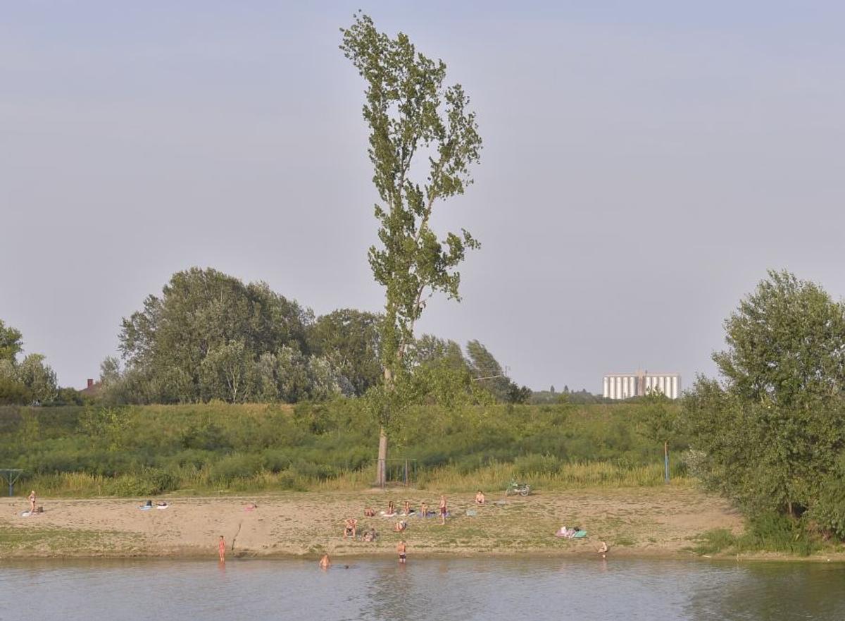 EXCLUSIV VIDEO + FOTO Gazeta Sporturilor a vizitat Zenta, locul unde se joacă Topola - FCSB! Stadion de Liga 3, fără Covid-19 și o istorie interesantă a orașului